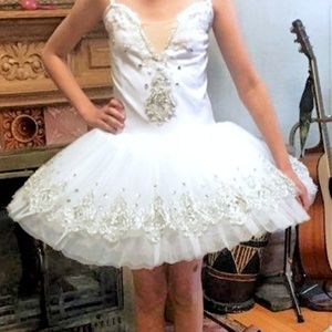 Performance Tutu (pancake tutu/platform tutu)